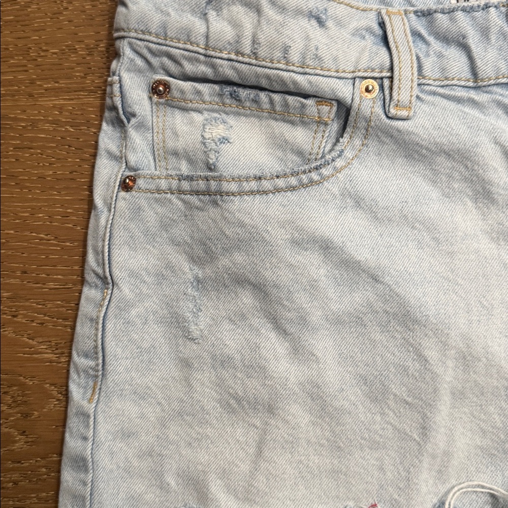 Garage Denim Classic Cut Off Shorts Light Wash Distressed Size 7 28 - Picture 7 of 8
